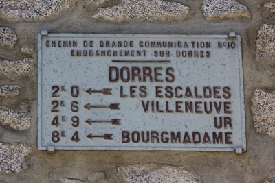panneau direction Dorres